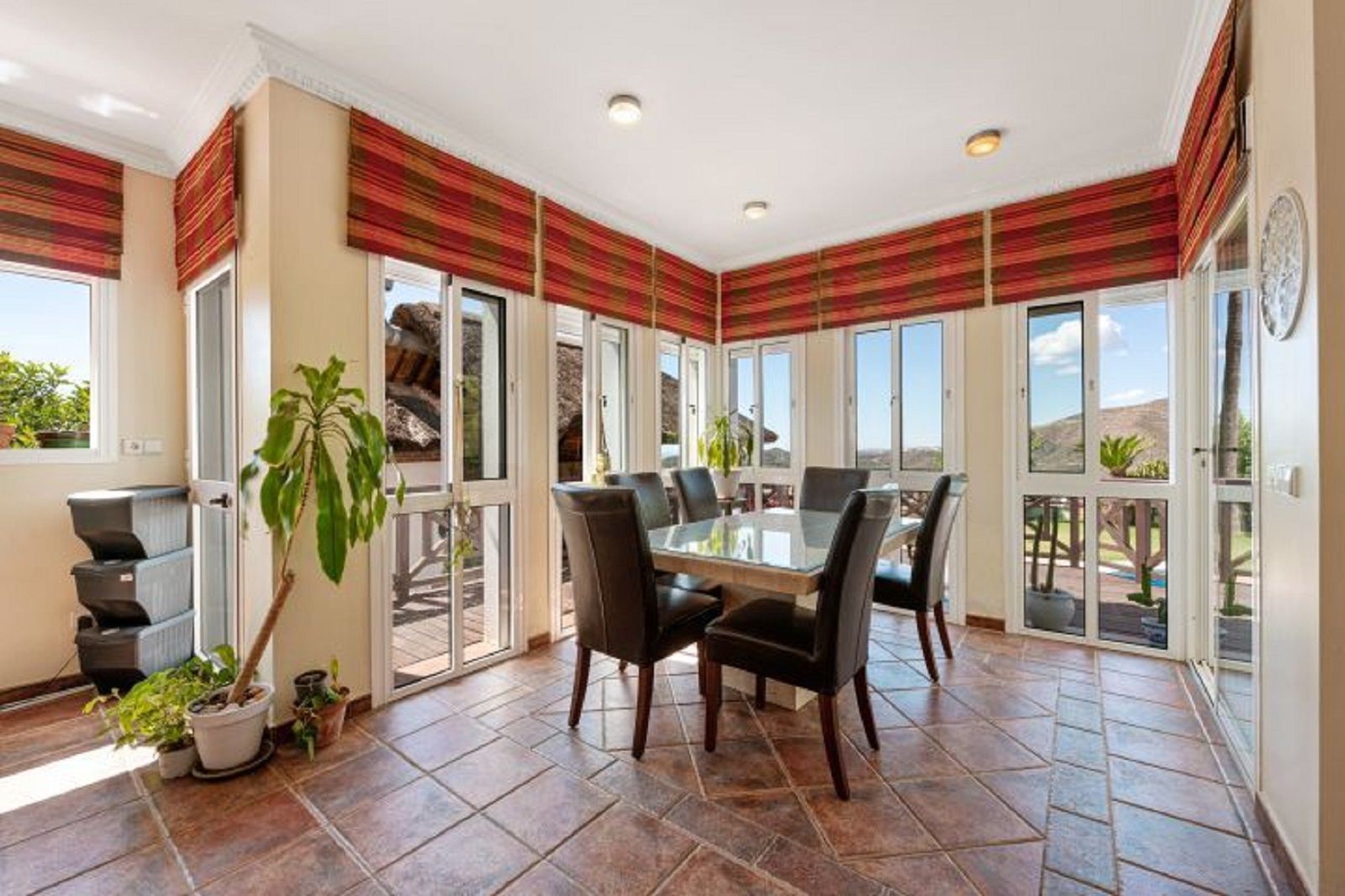 4 Bedroom Villa in Istán - Photo 7