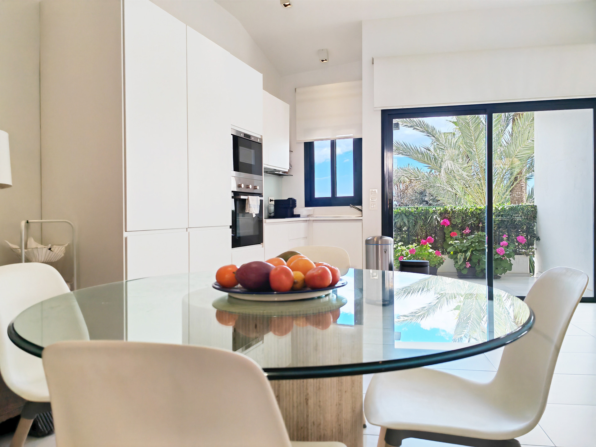 2 Bedroom Apartment in Marbella - Photo 7