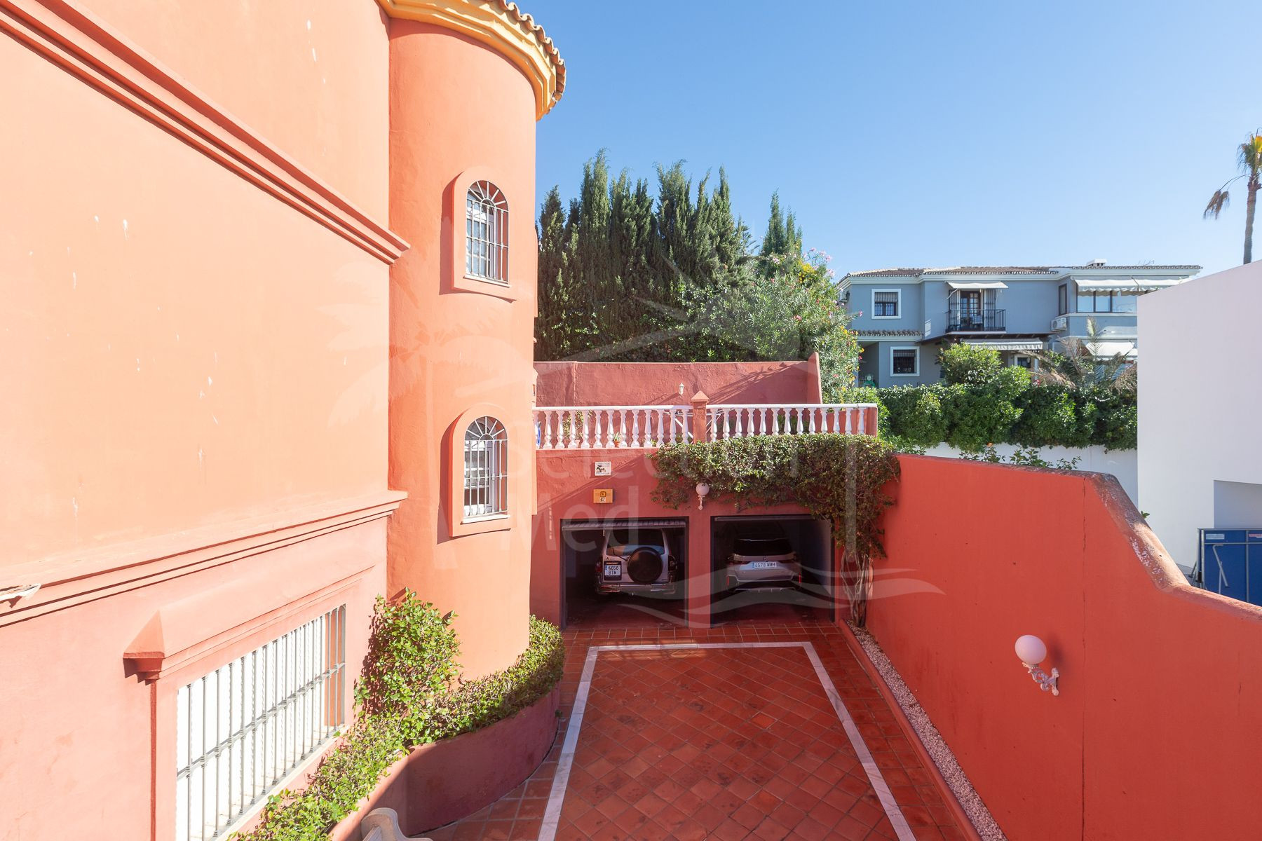 6 Bedroom Villa in Estepona - Photo 7
