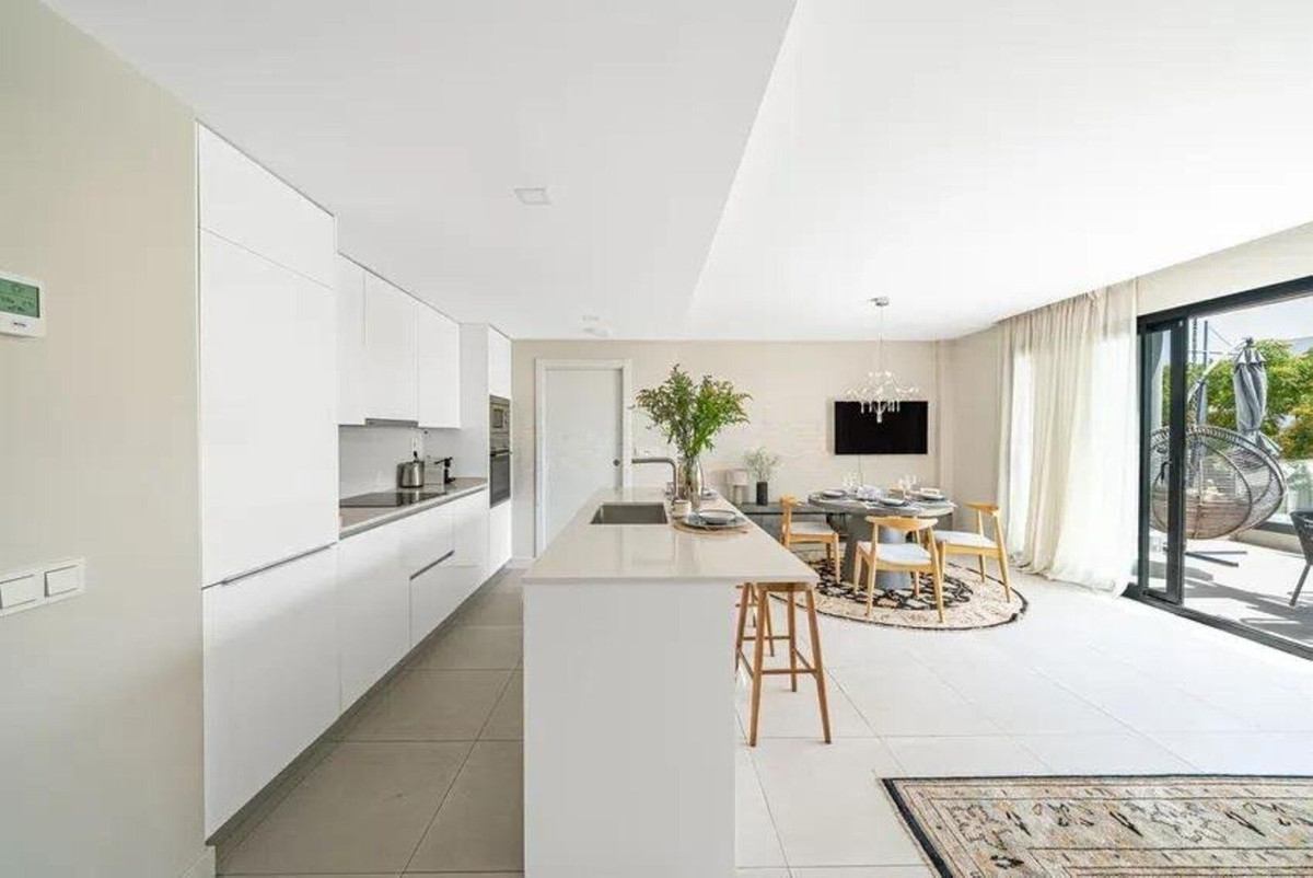 3 Bedroom Apartment in Estepona