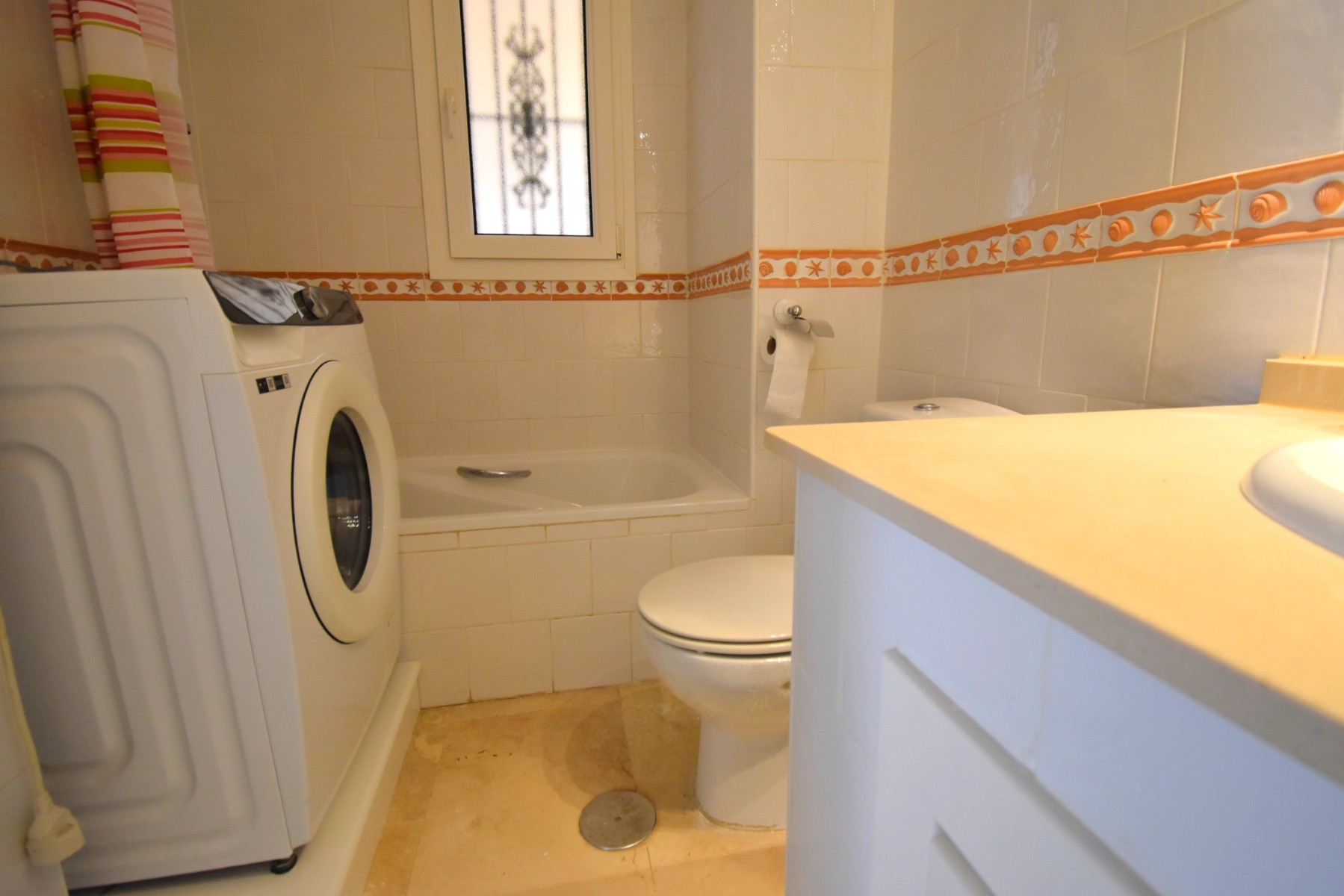 Apartamento com 2 quartos com piscina em Alicante, Espanha – Foto 16