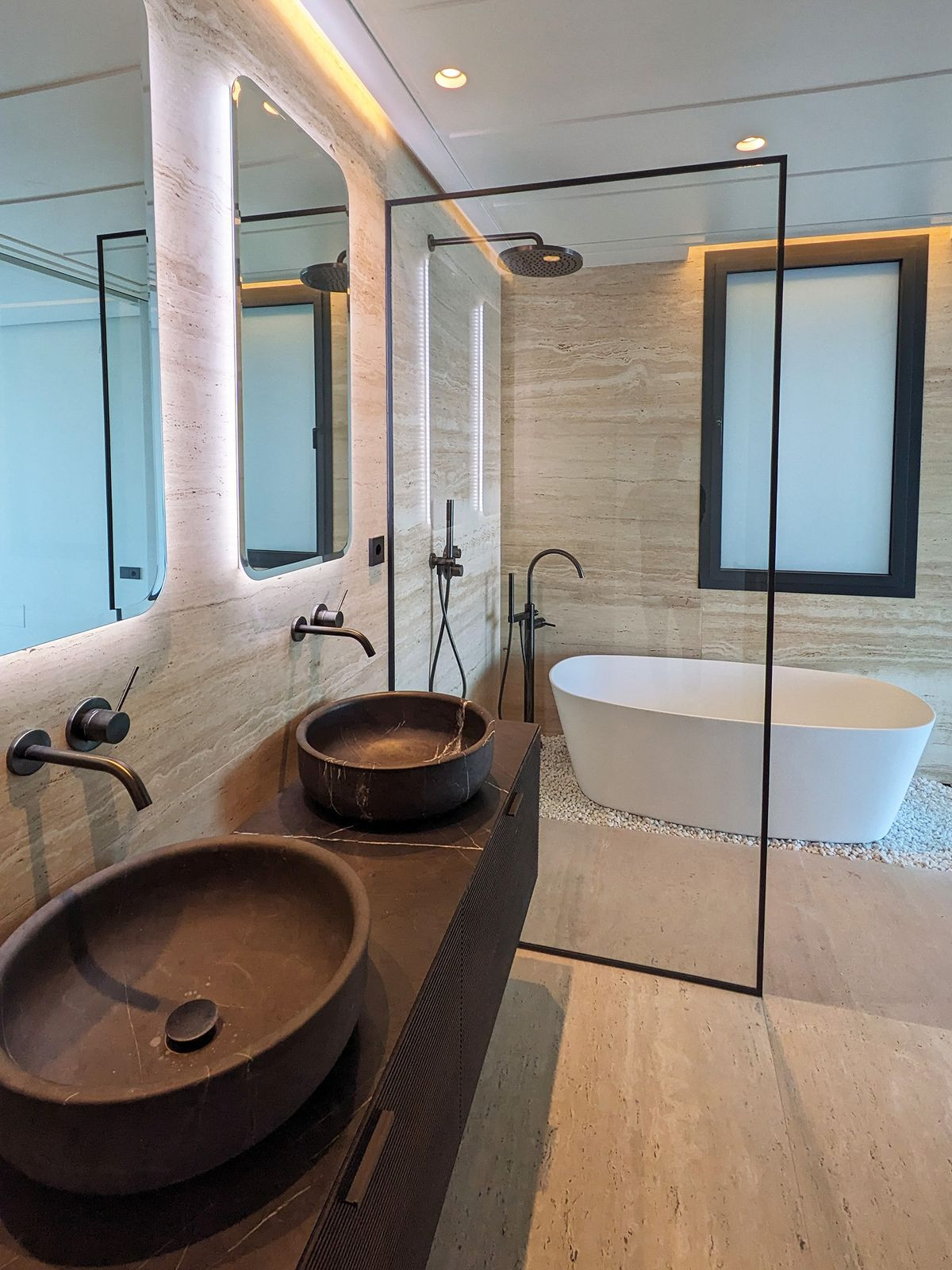 4 Bedroom Apartment in Estepona - Photo 17