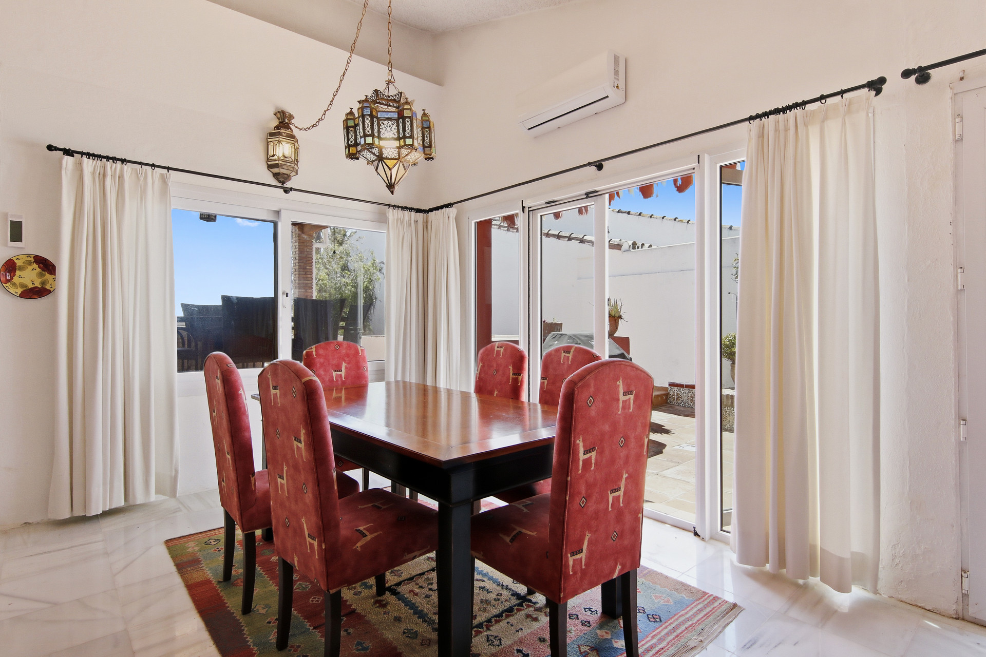 3 Bedroom Villa in Estepona - Photo 10
