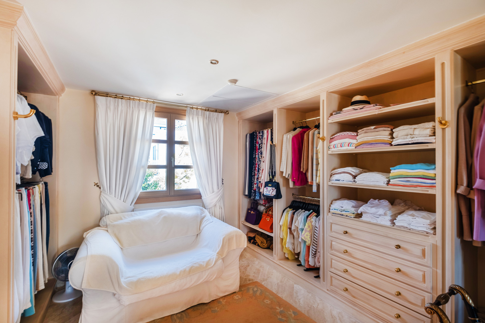 4 Bedroom Villa in Marbella - Photo 14