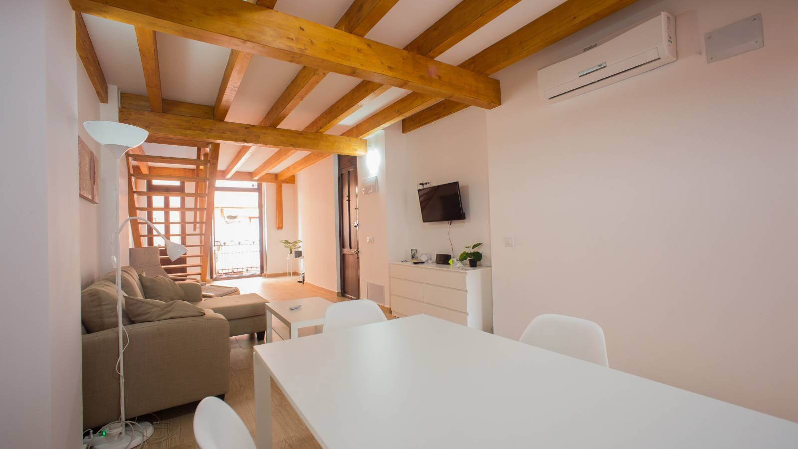 Appartamento con 1 camera a Valencia, Spagna – Foto 1
