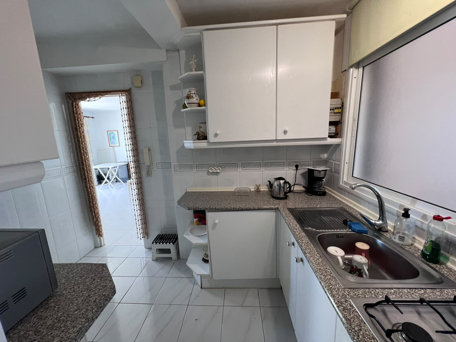 1 Bedroom Apartment in Estepona - Photo 6