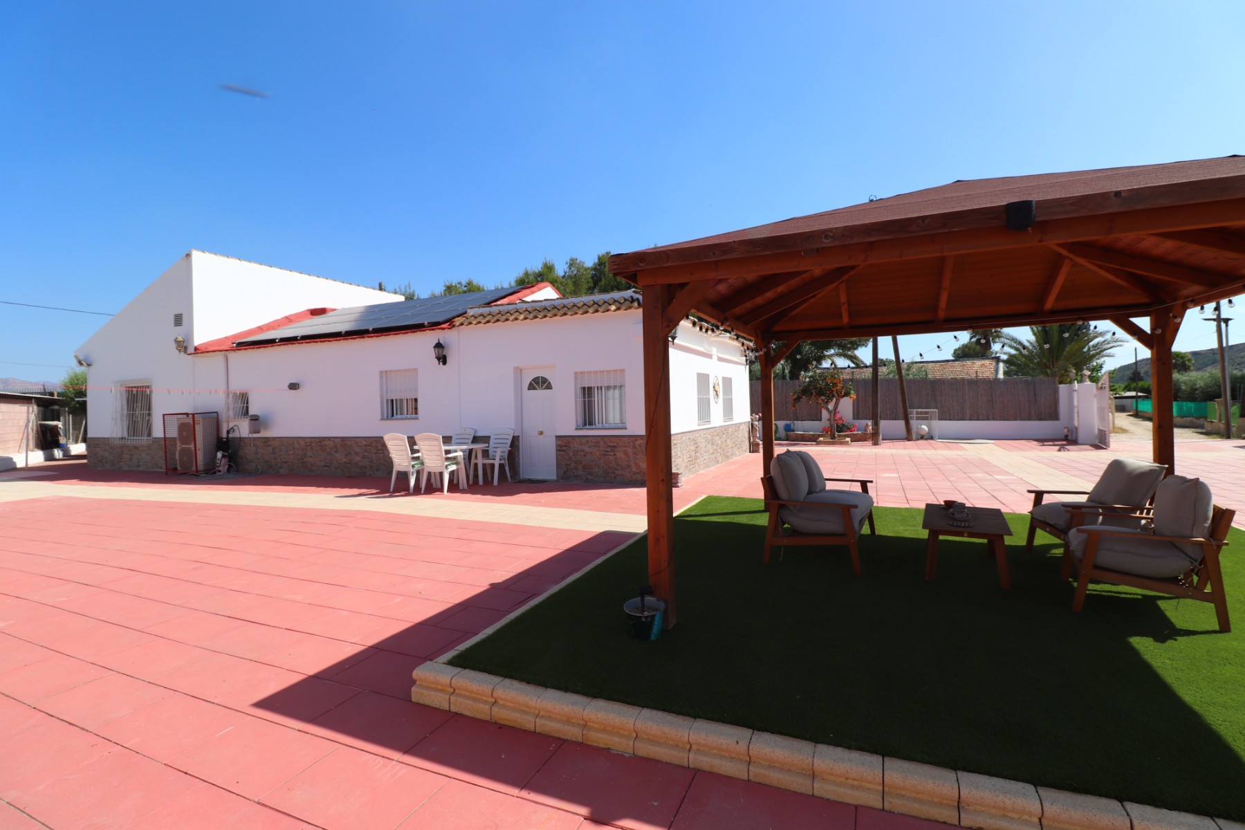 Moradia com 4 quartos com piscina em Alicante, Espanha – Foto 2