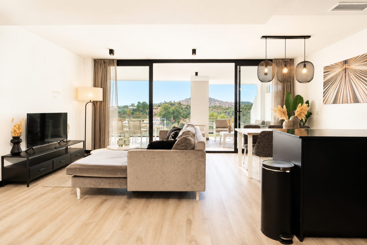 3 Bedroom Apartment in Mijas - Photo 10
