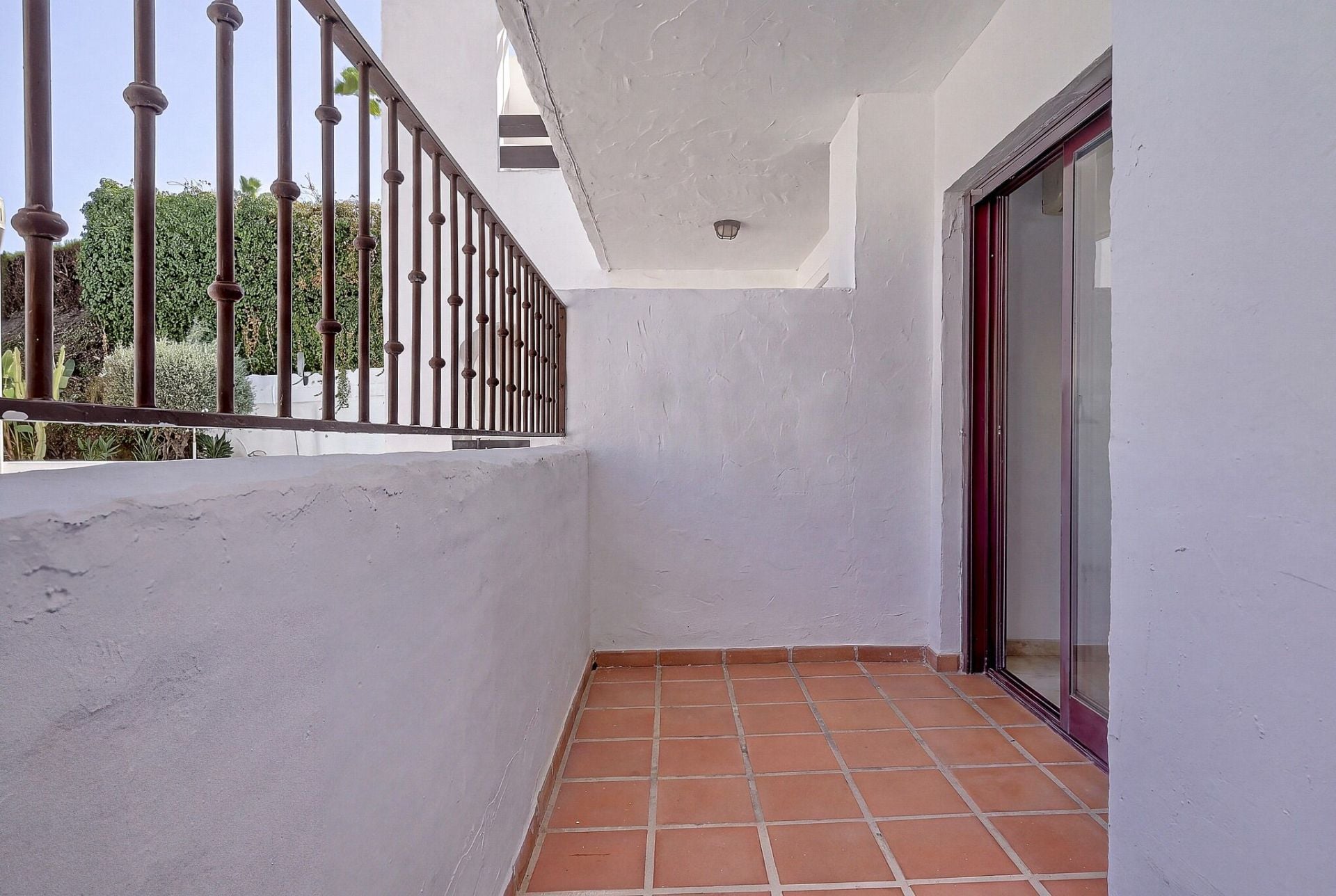 2 Bedroom Apartment in Marbella - Photo 13