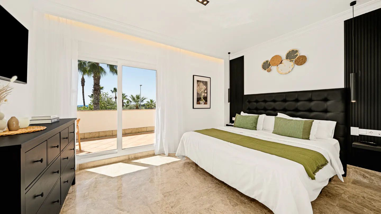 4 Bedroom Villa in Marbella - Photo 4
