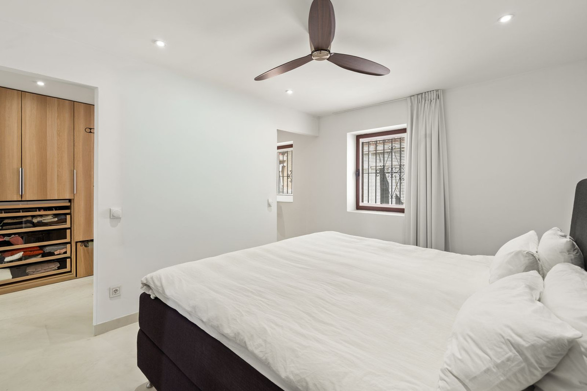 1 Bedroom Townhouse in Estepona - Photo 17