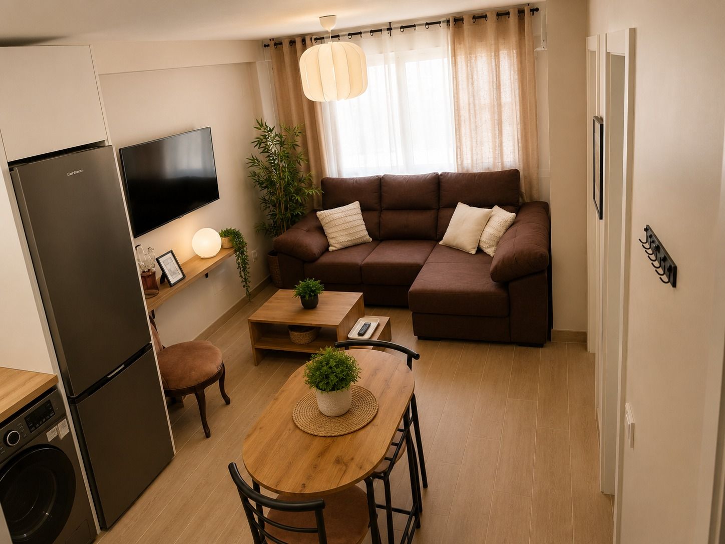 2 Bedroom Apartment in Fuengirola - Photo 4
