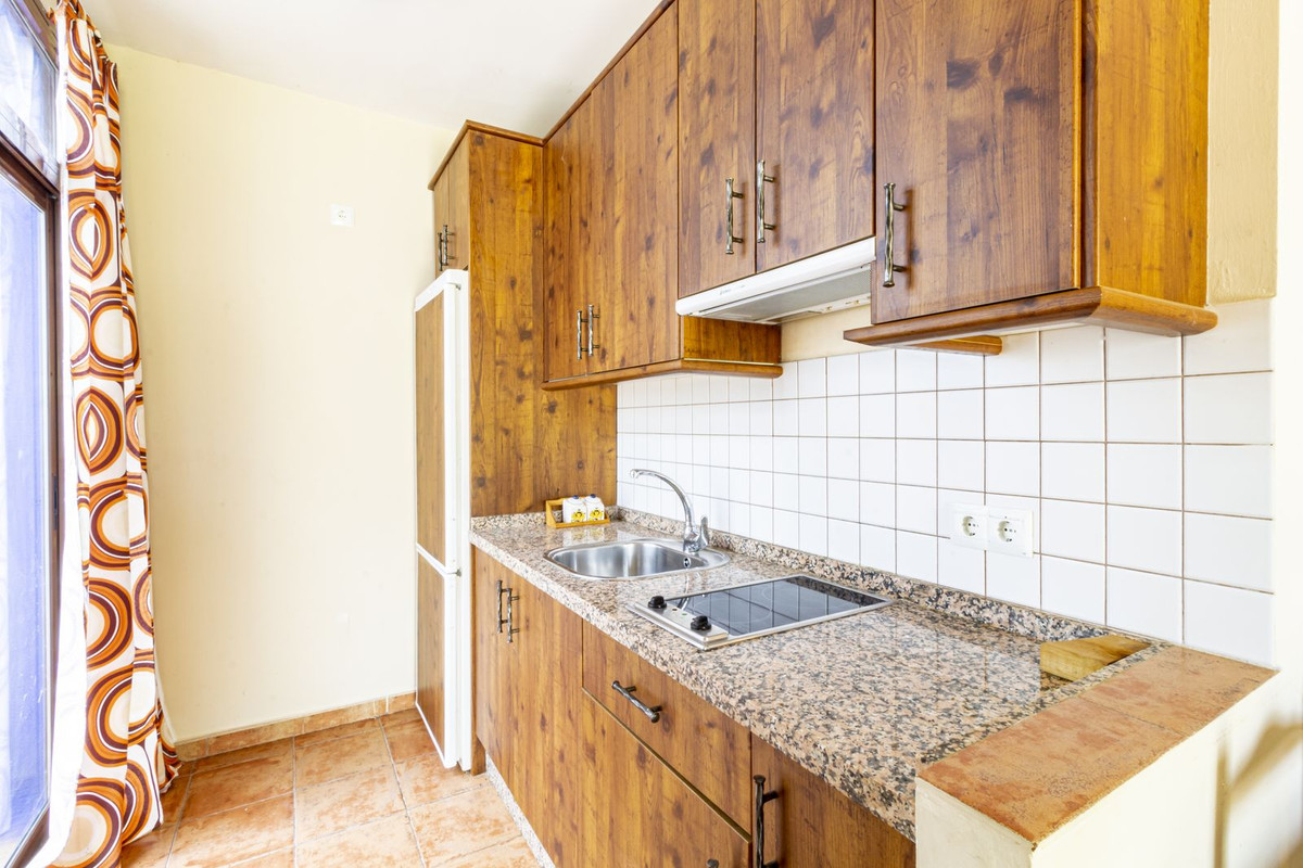 11 Bedroom Country house in Guaro - Photo 35