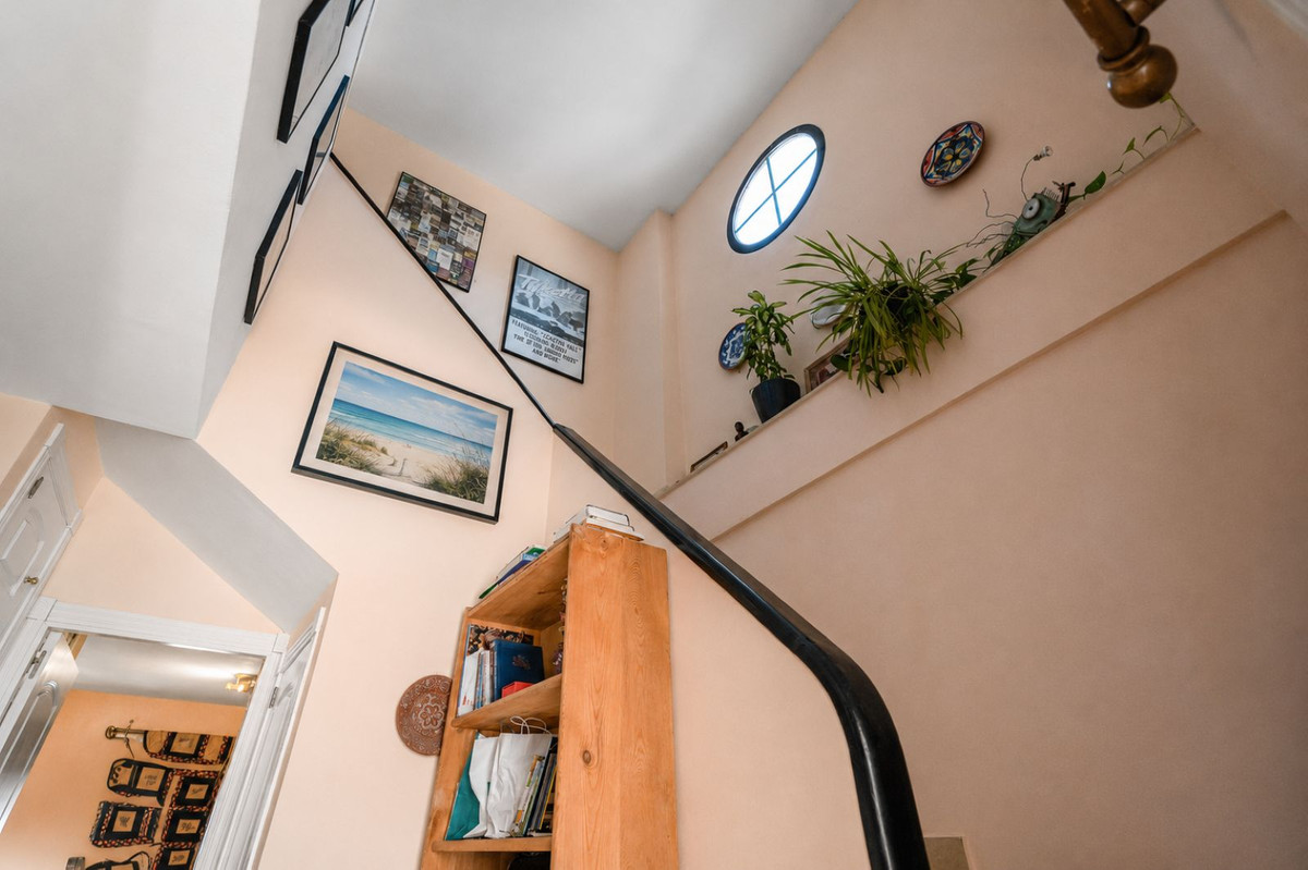3 Bedroom Penthouse in Casares - Photo 18