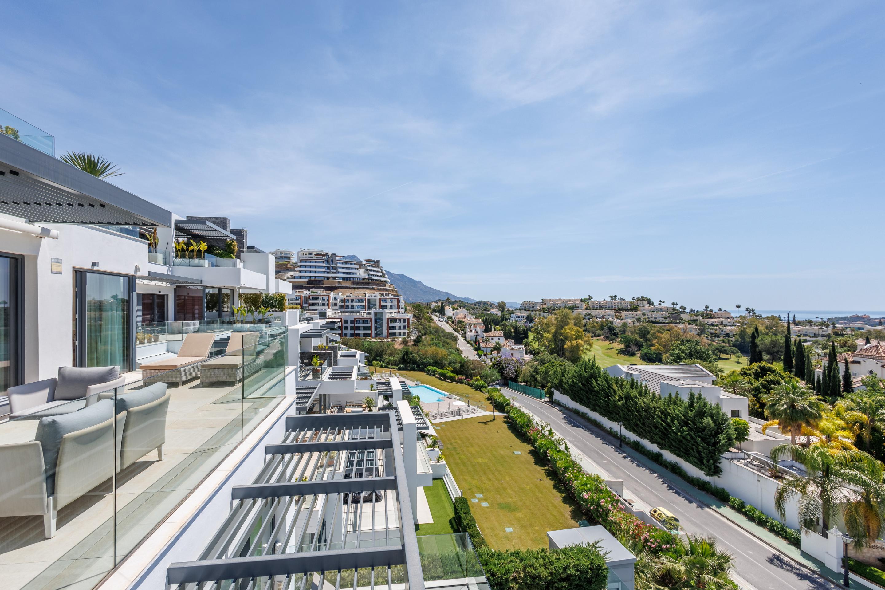 3 Bedroom Apartment in Benahavís - Photo 34