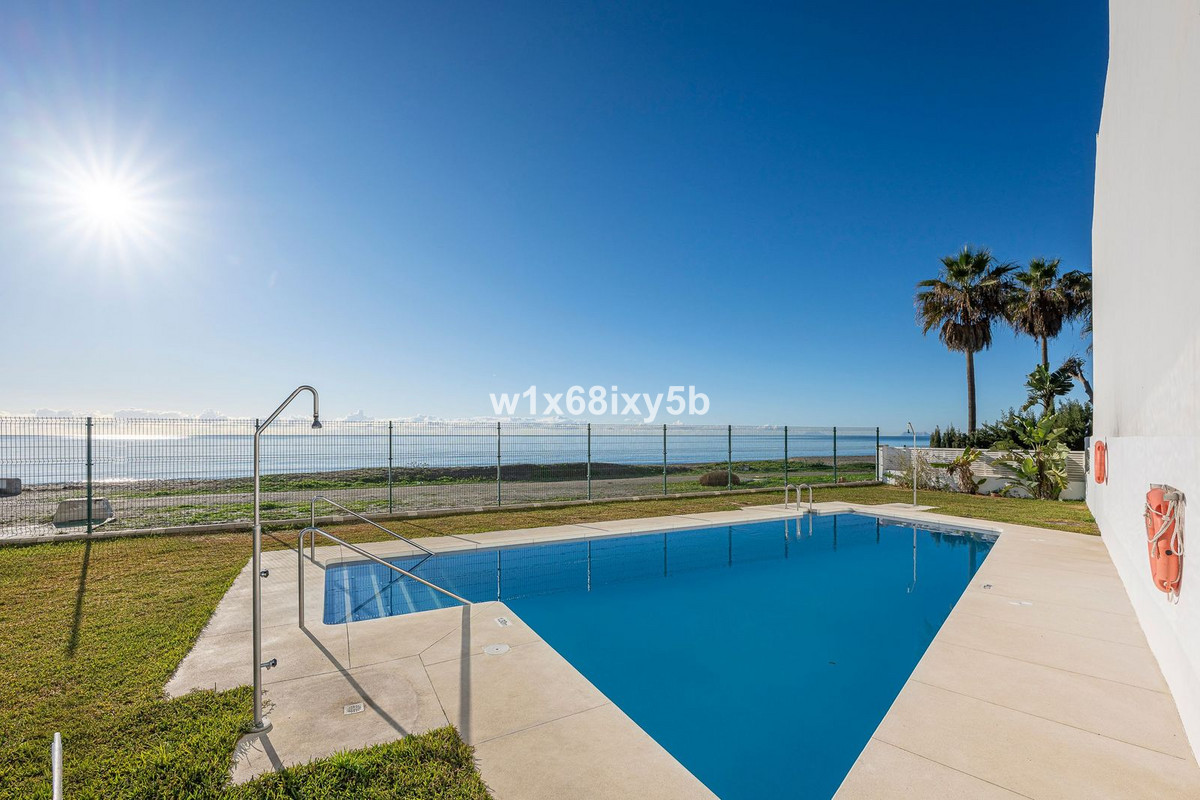 3 Bedroom Townhouse in Estepona - Фото 36