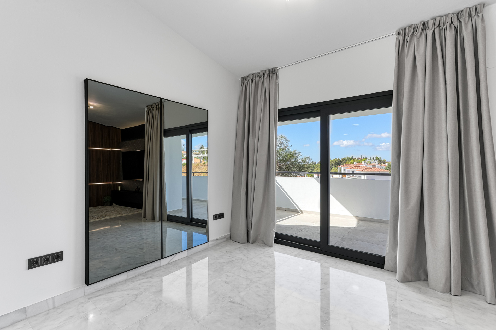 5 Bedroom Villa in Mijas - Photo 14
