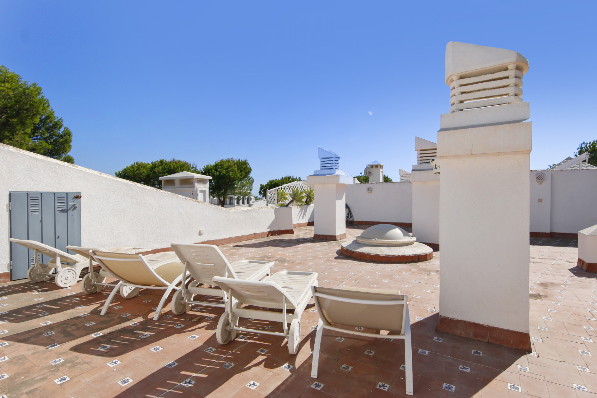 3 Bedroom Penthouse in Estepona - Photo 20