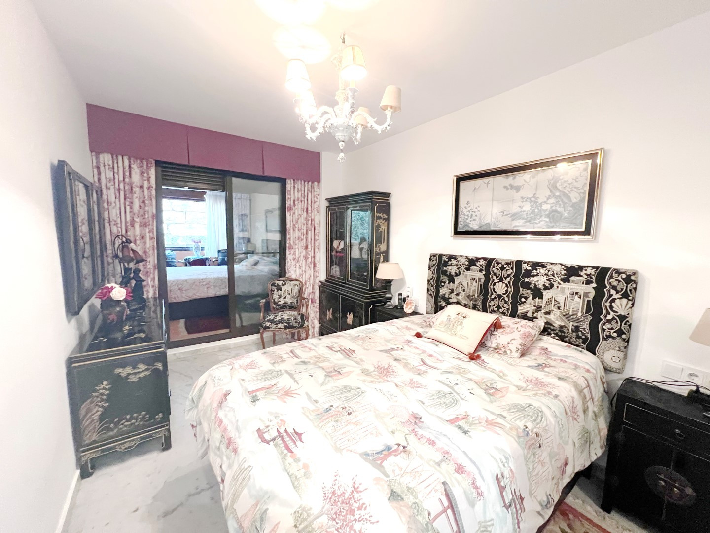 3 Bedroom Apartment in Marbella - Photo 11