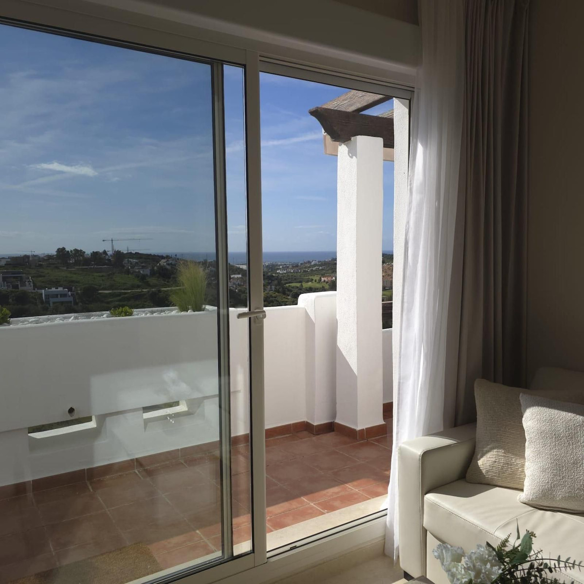 2 Bedroom Apartment in Estepona - Foto 13