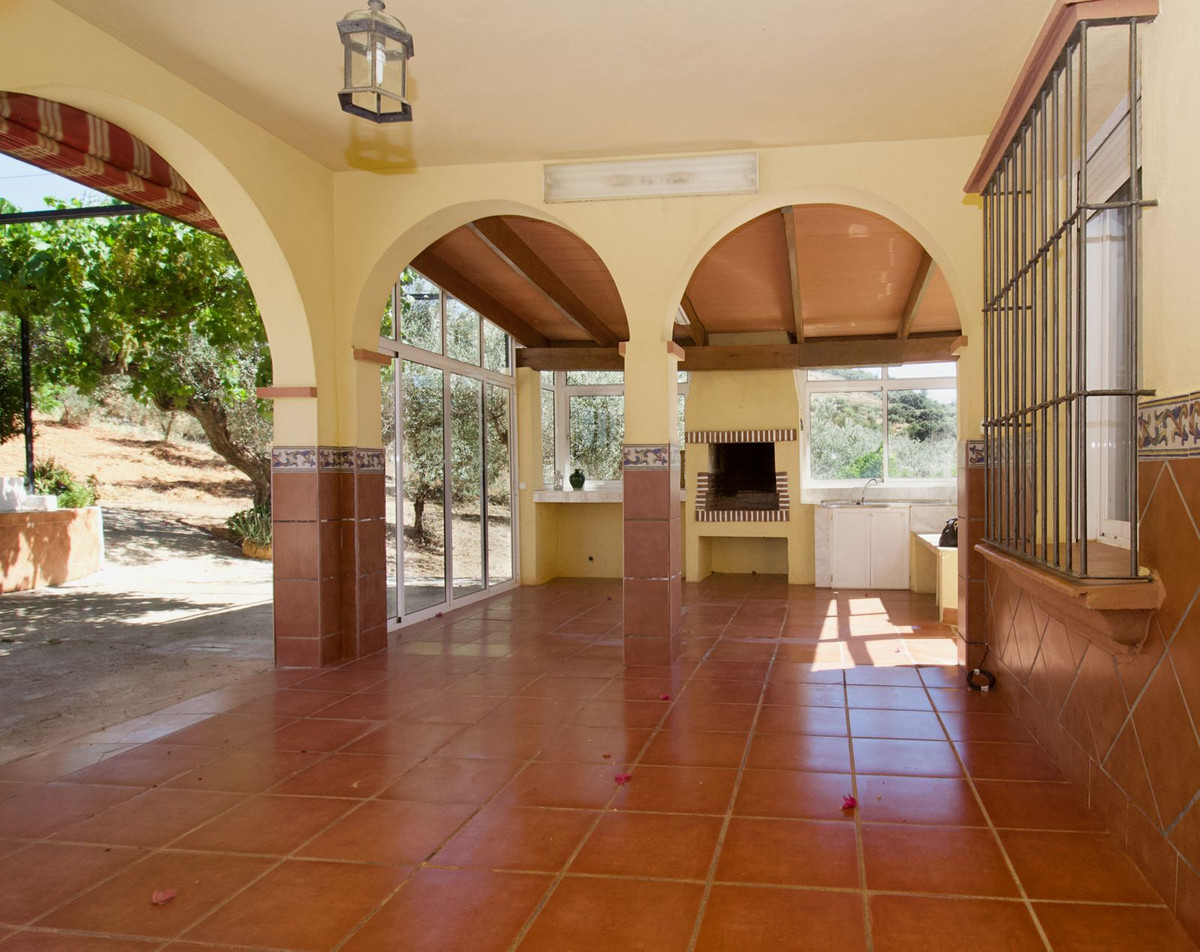 3 Bedroom Villa in Coín - Photo 34