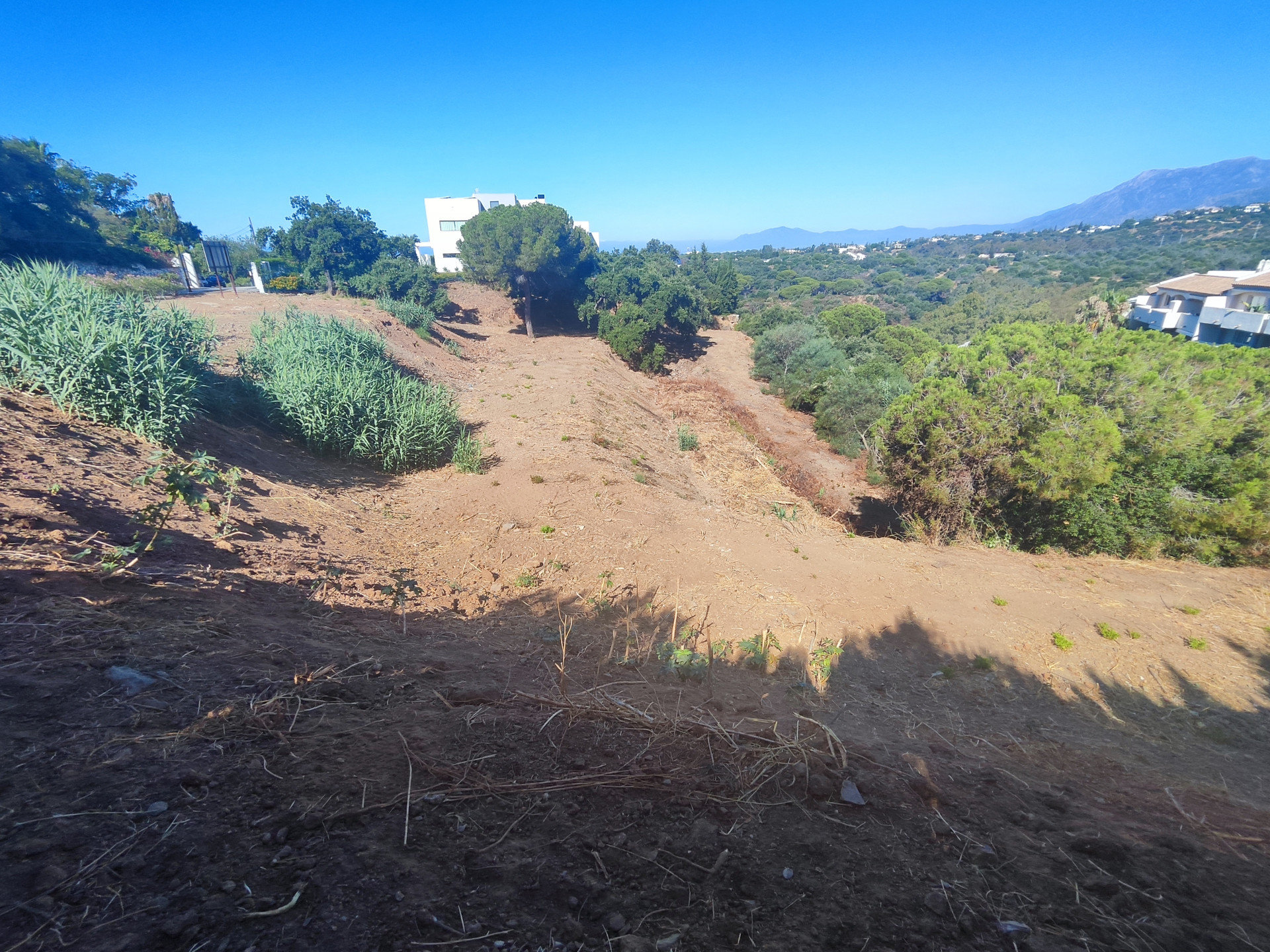 3,516 m² Plot in Marbella - Photo 2