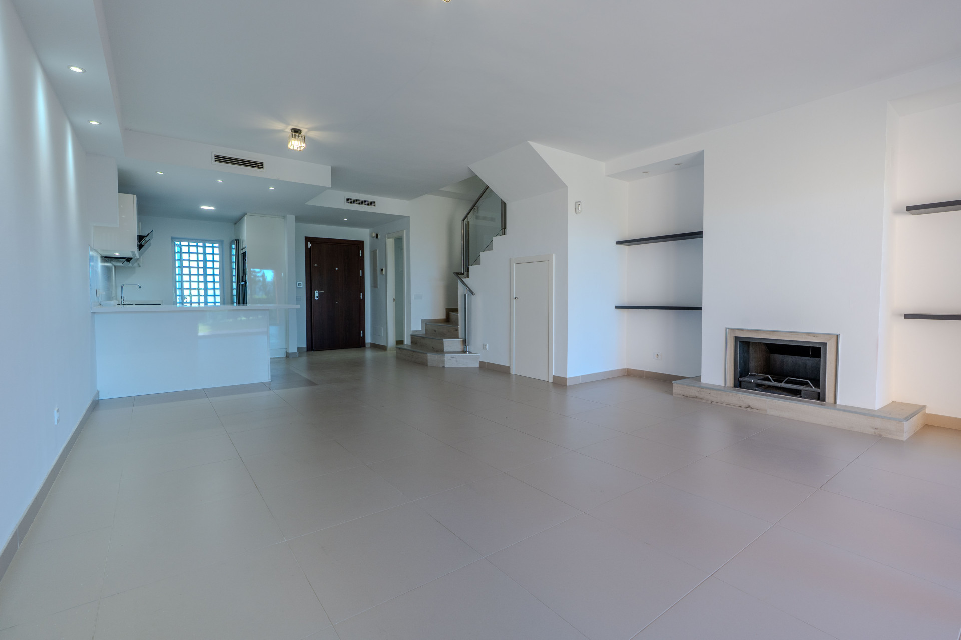 3 Bedroom Townhouse in Estepona - Photo 12