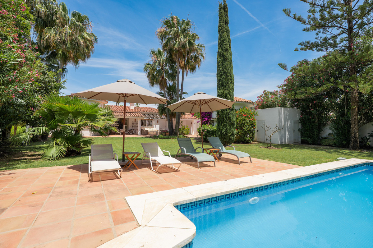 5 Bedroom Villa in San Pedro de Alcántara - Foto 34