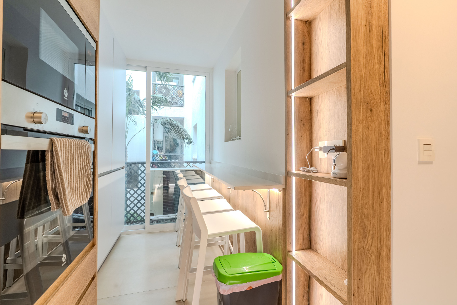 2 Bedroom Apartment in Marbella - Photo 11