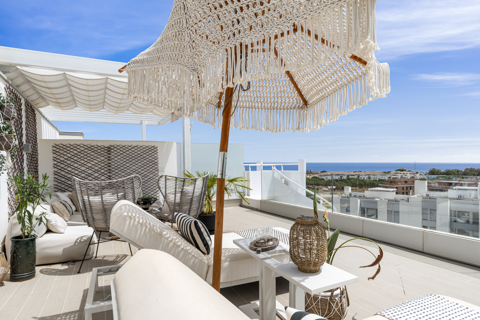 2 Bedroom Penthouse in Estepona