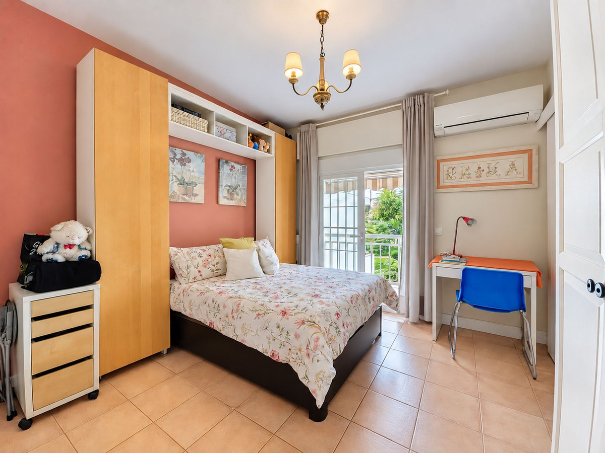 4 Bedroom Townhouse in Marbella - Foto 24
