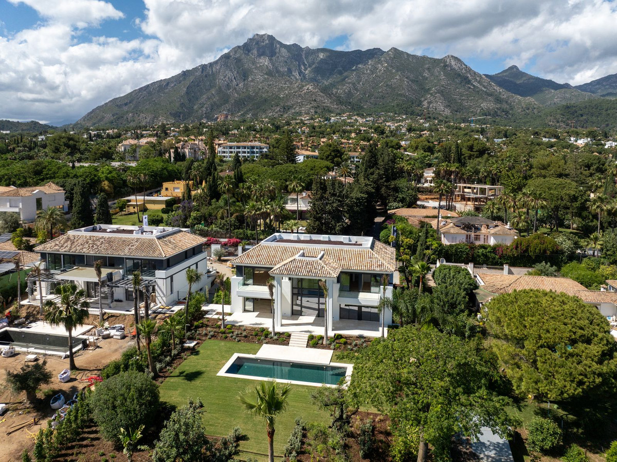 6 Bedroom Villa in Marbella - Photo 54