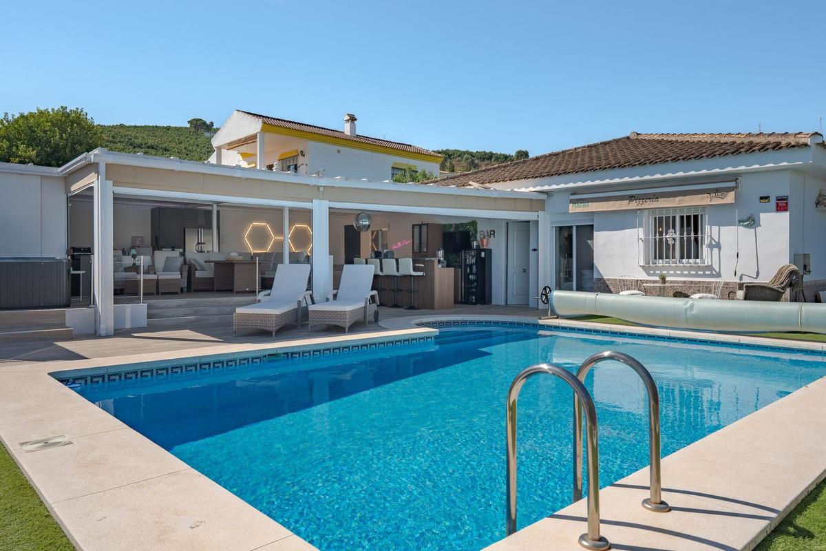 3 Bedroom Villa in Coín - Photo 6