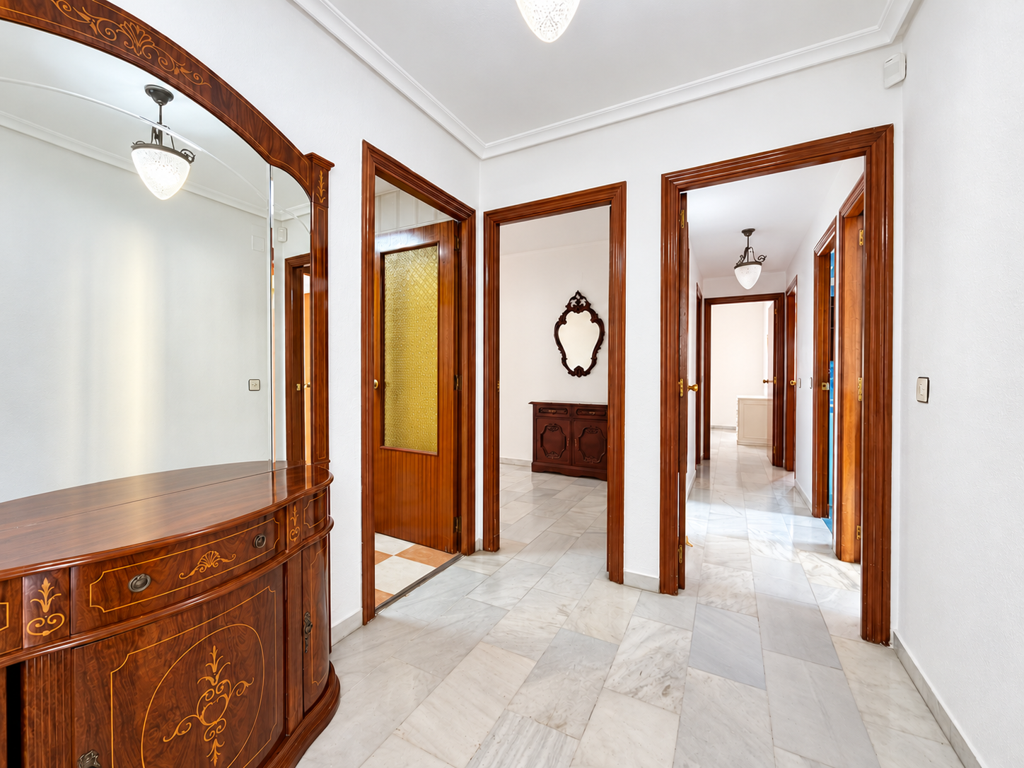 3 Bedroom Apartment in Fuengirola - Photo 11