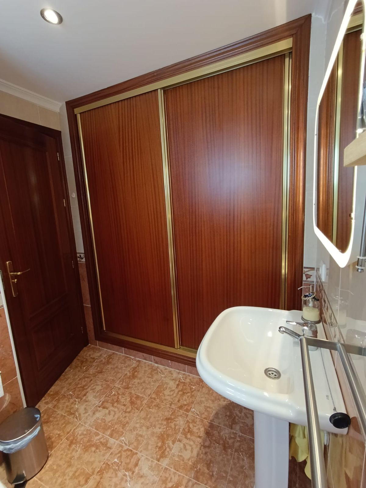3 Bedroom Townhouse in Fuengirola - Photo 24