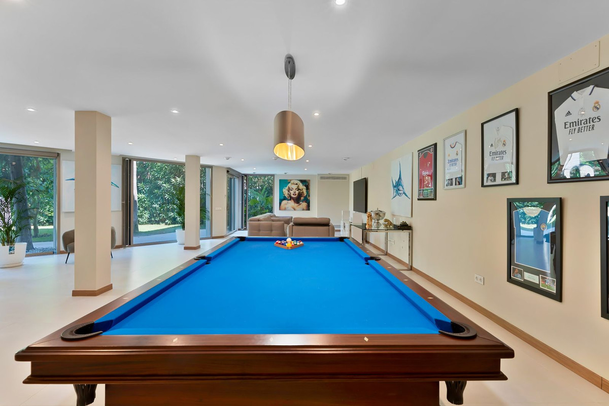 6 Bedroom Villa in San Pedro de Alcántara - Foto 29
