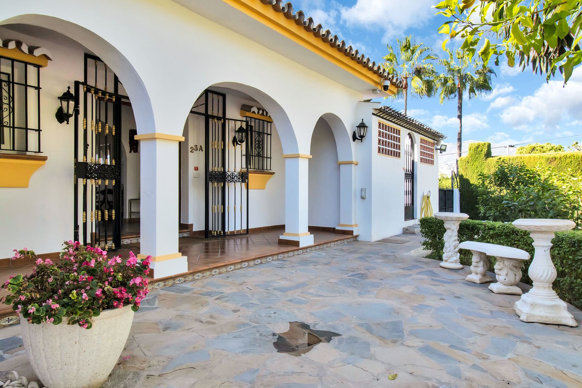 4 Bedroom Villa in San Pedro de Alcántara - Foto 3