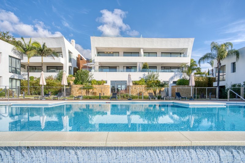 4 Bedroom Apartment in Marbella - Photo 32