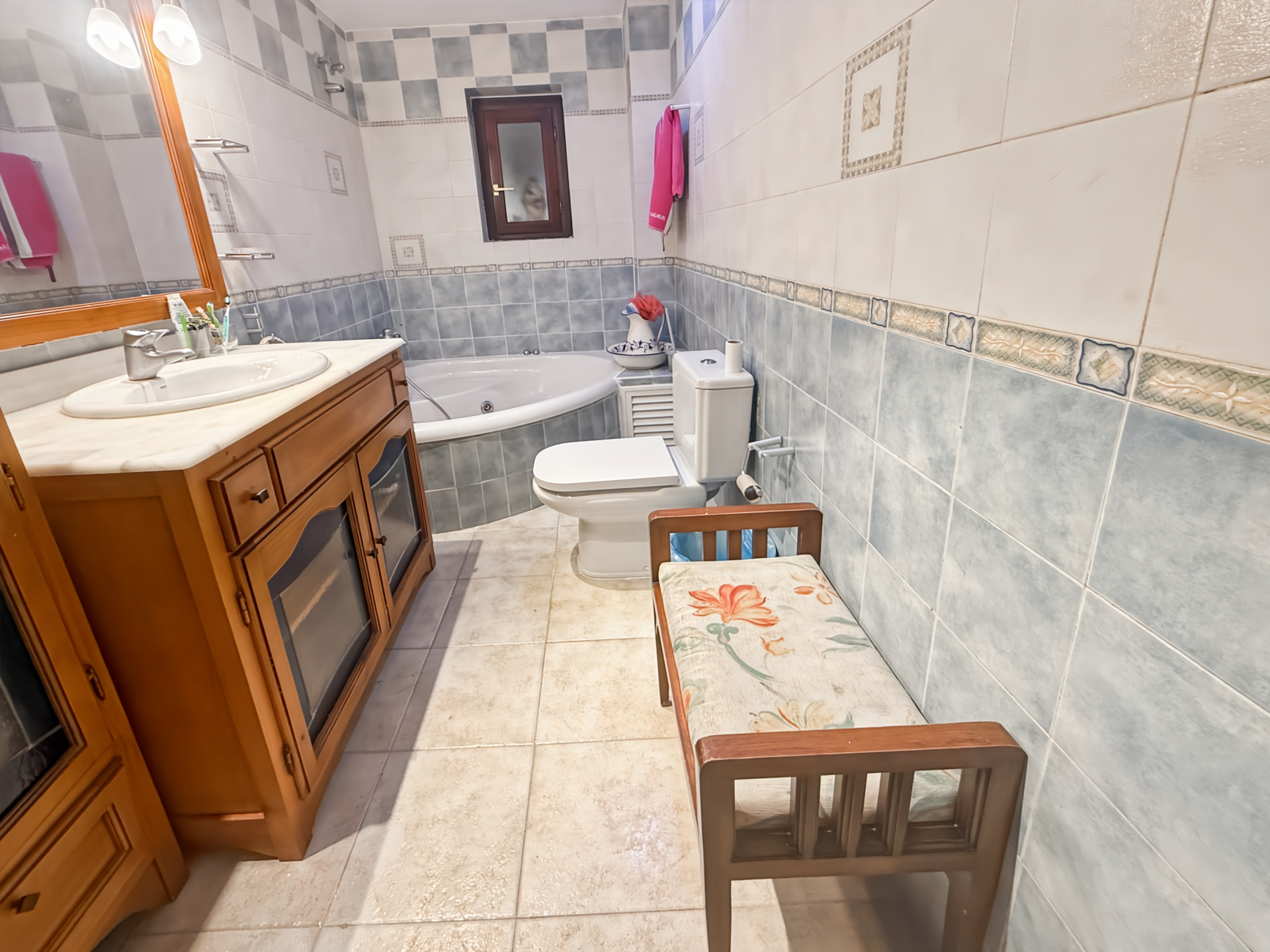 2 Bedroom Apartment in Estepona - Photo 22