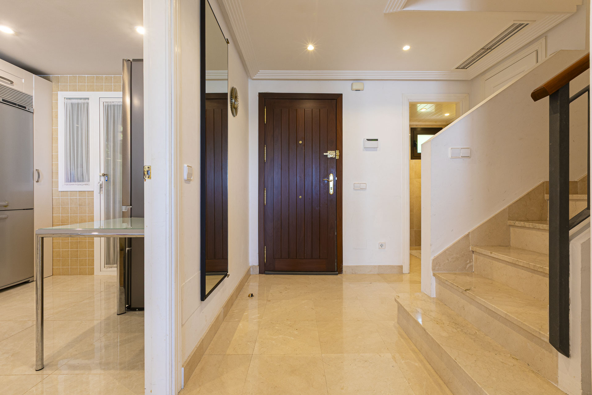 4 Bedroom Townhouse in Benahavís - Foto 8