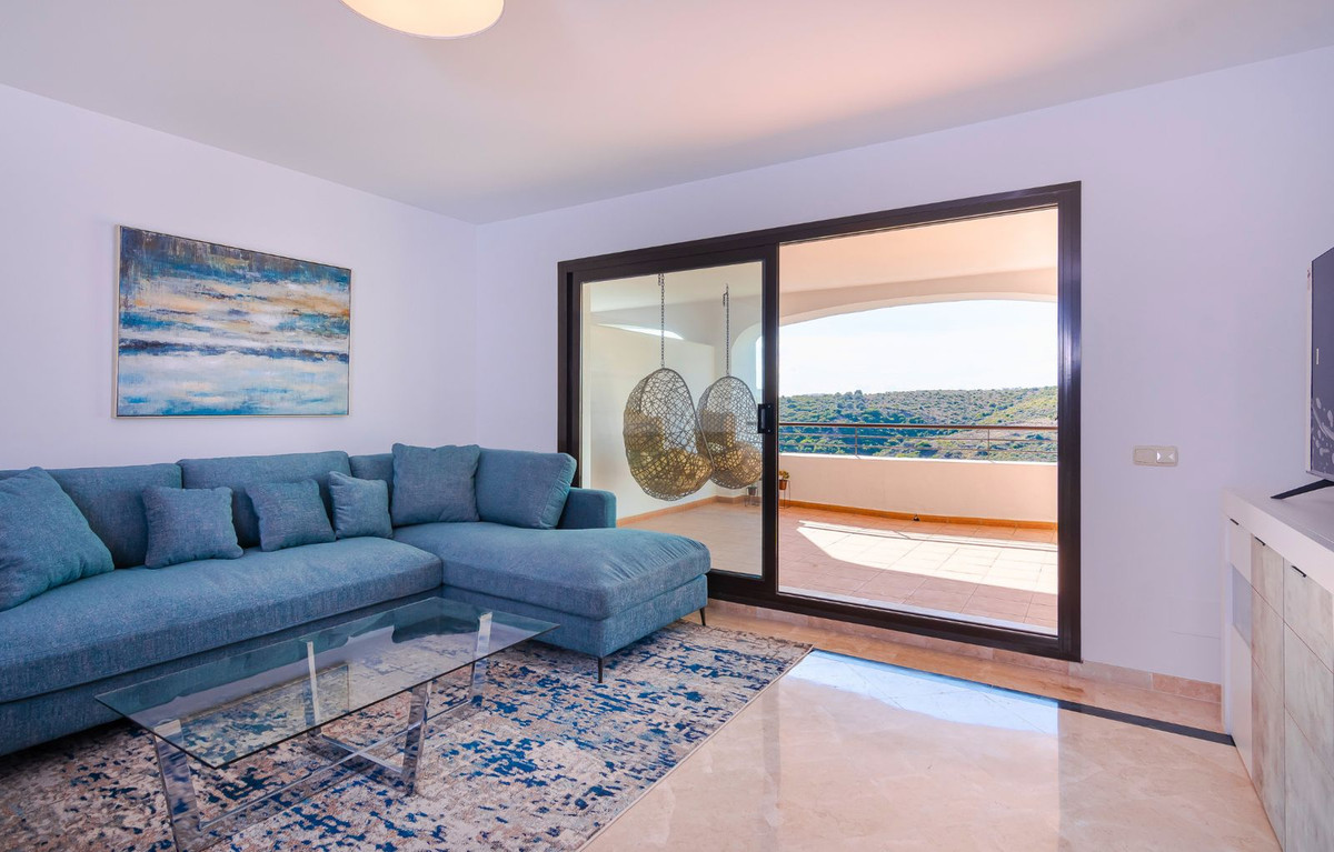 3 Bedroom Apartment in Casares - Photo 12