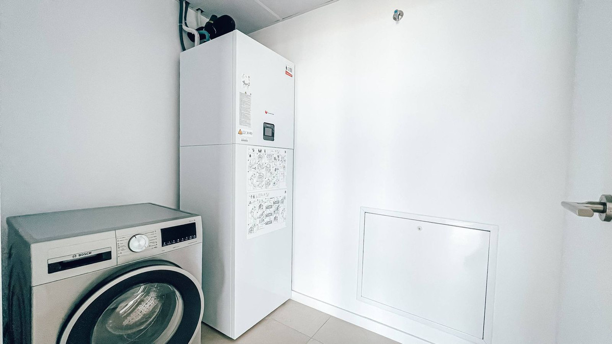 3 Bedroom Apartment in Torremolinos - Photo 9