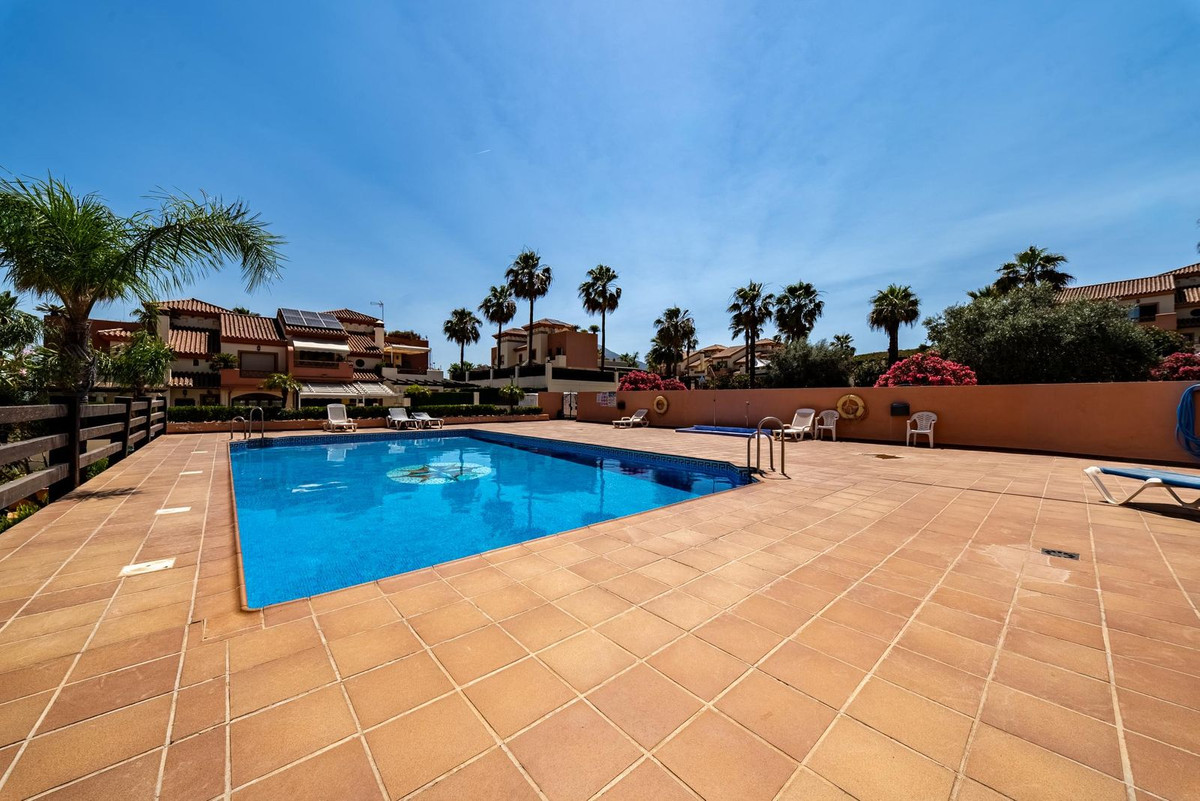 5 Bedroom Townhouse in Coín - Foto 4