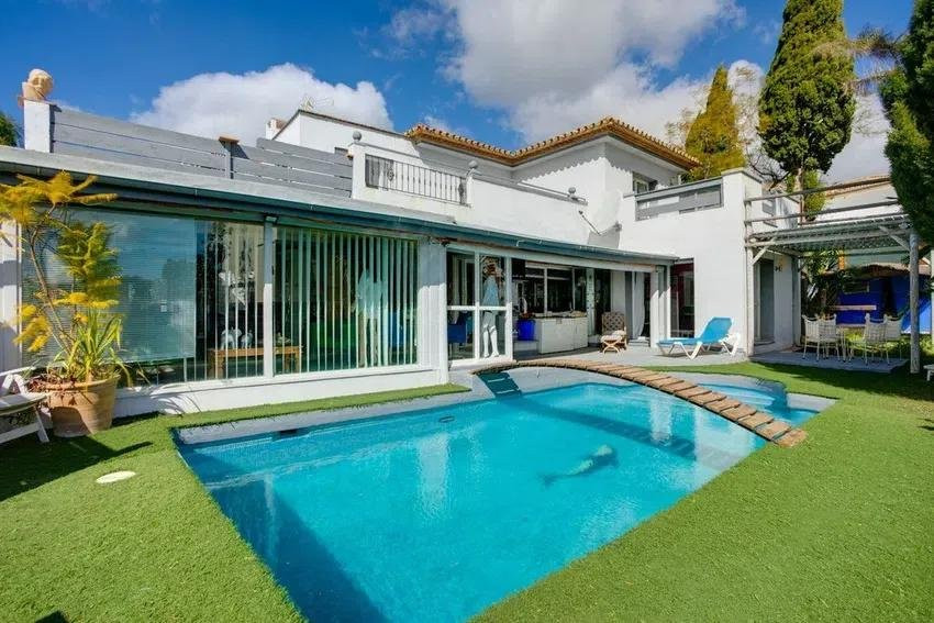4 Bedroom Villa in Estepona