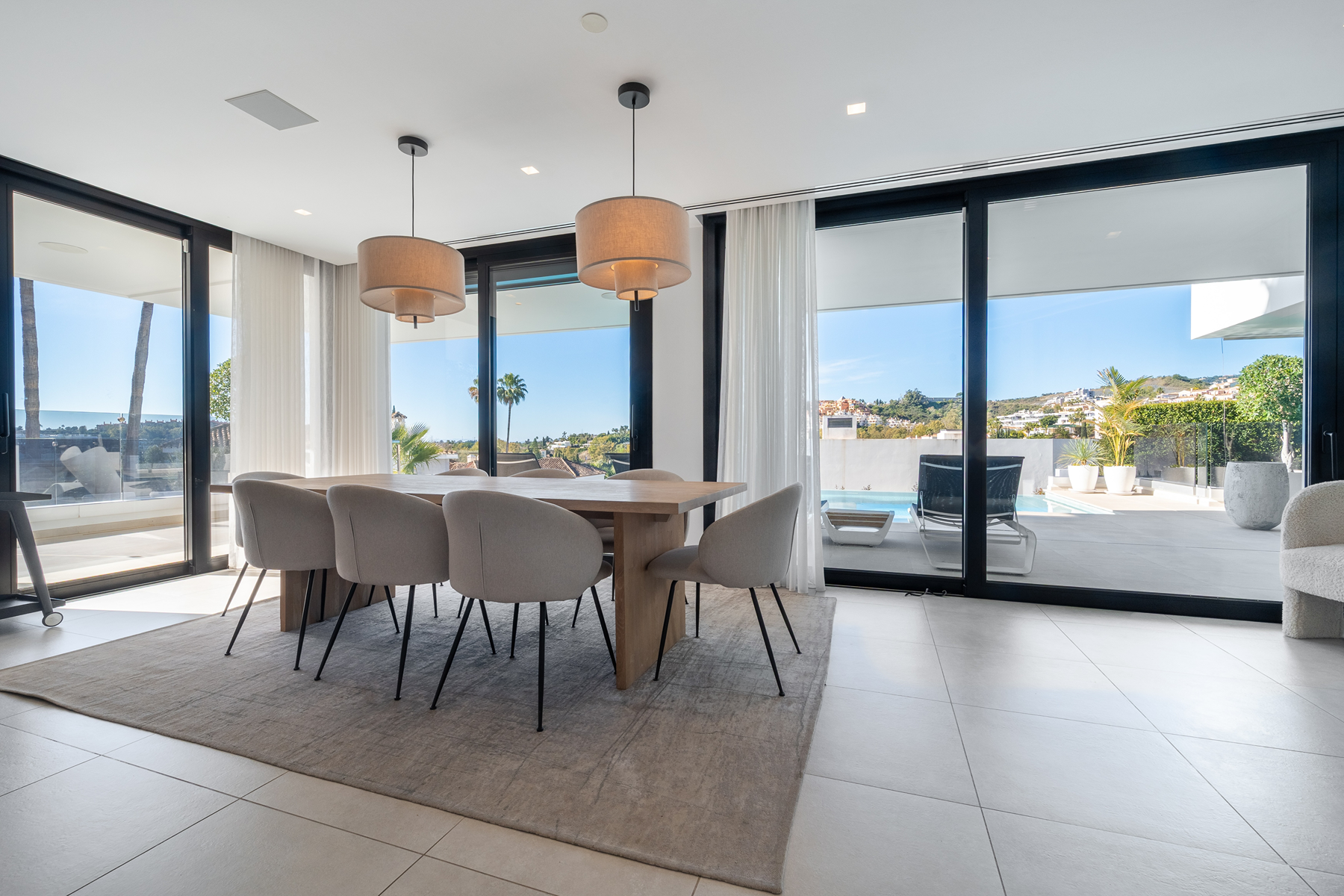 5 Bedroom Villa in Marbella - Photo 5