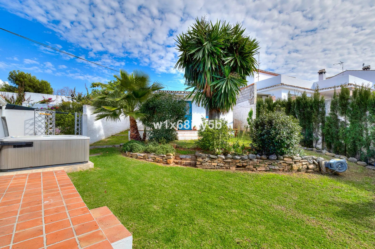 5 Bedroom Villa in San Pedro de Alcántara - Photo 40