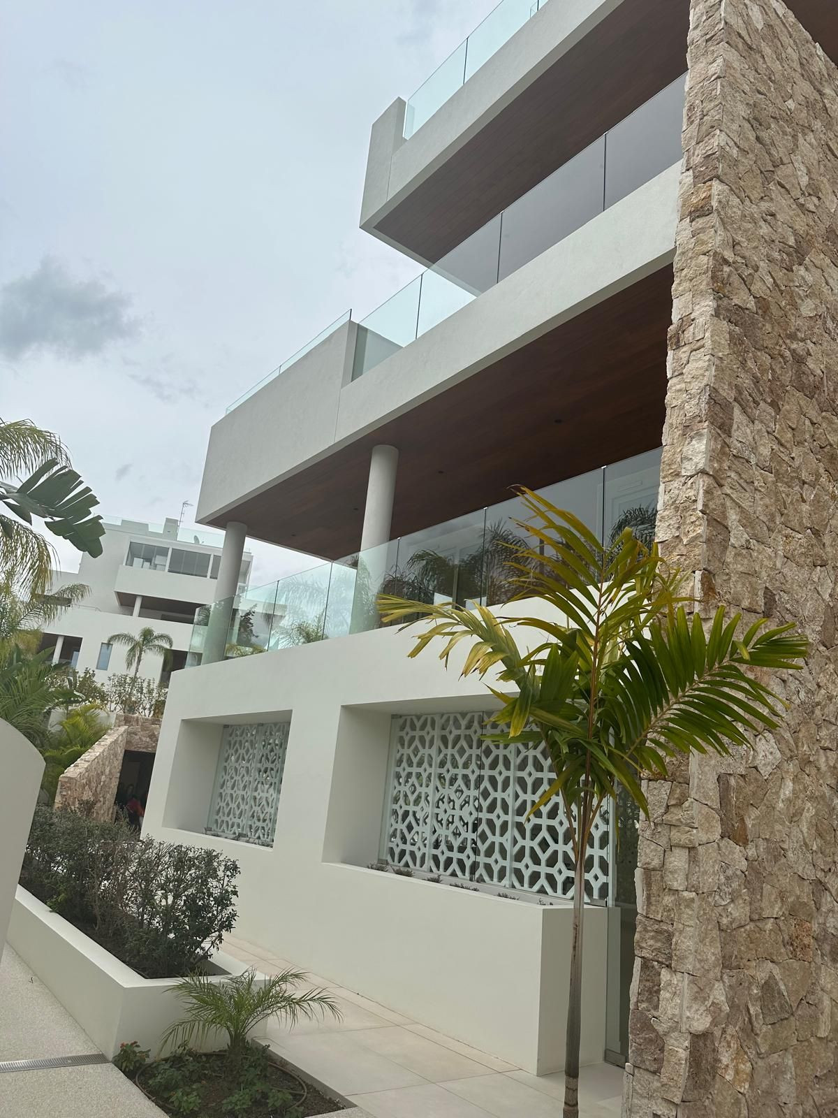 2 Bedroom Apartment in Marbella - Photo 38