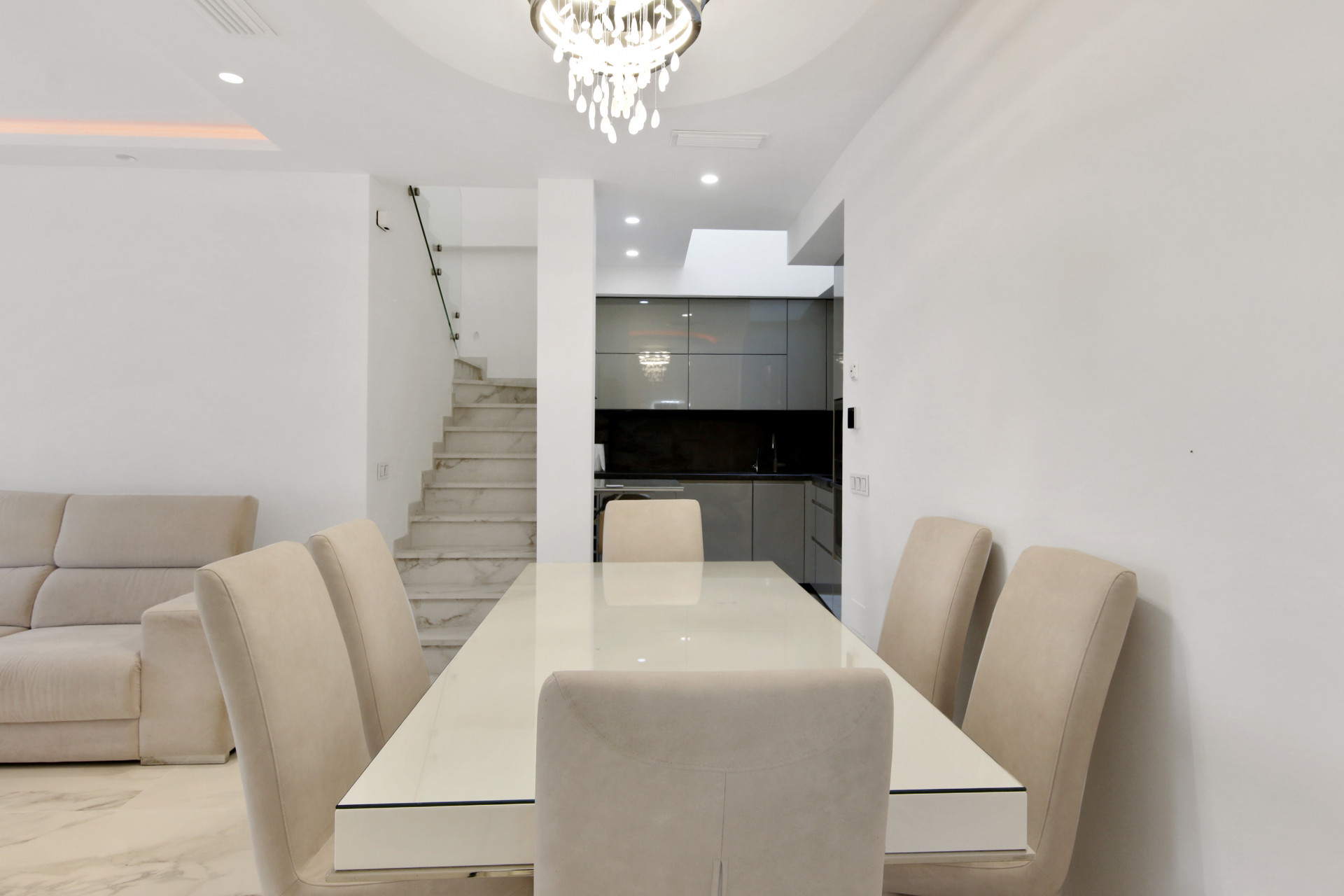 3 Bedroom Townhouse in Estepona - Foto 5