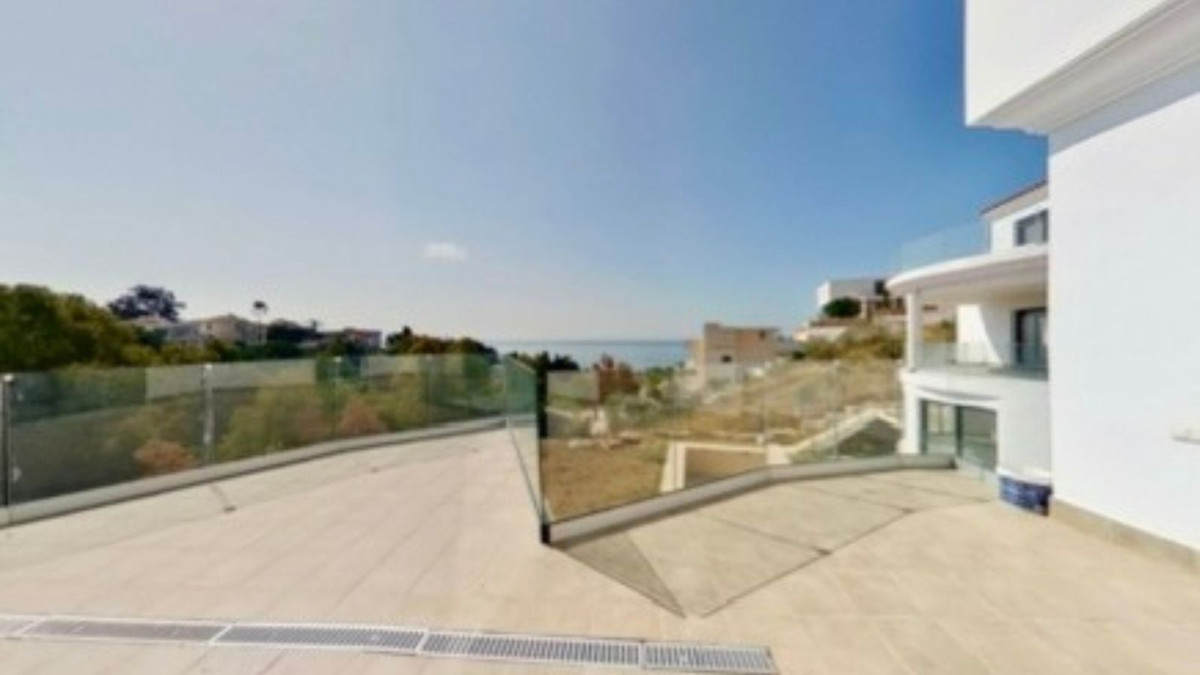 5 Bedroom Villa in Benalmádena
