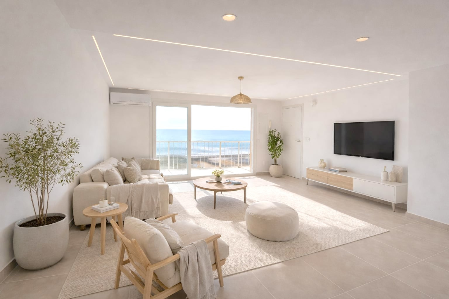 2 Bedroom Apartment in Fuengirola - Photo 12